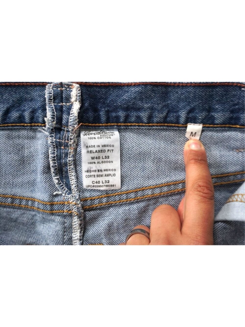 Levi's Women's Relaxed Fit Denim Mini Skirt - Size M - Picture 3 of 8